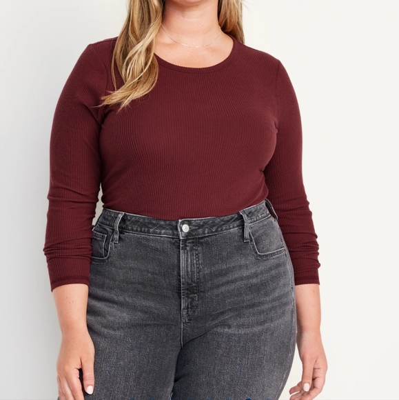 Old Navy Slim Plush Knit T-shirt, Maroon colour, Size XXL - Picture 4 of 5